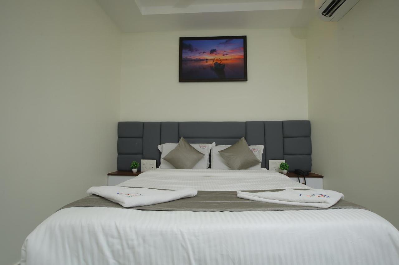 Hotel Radha Rani Residency Khammam Exterior foto